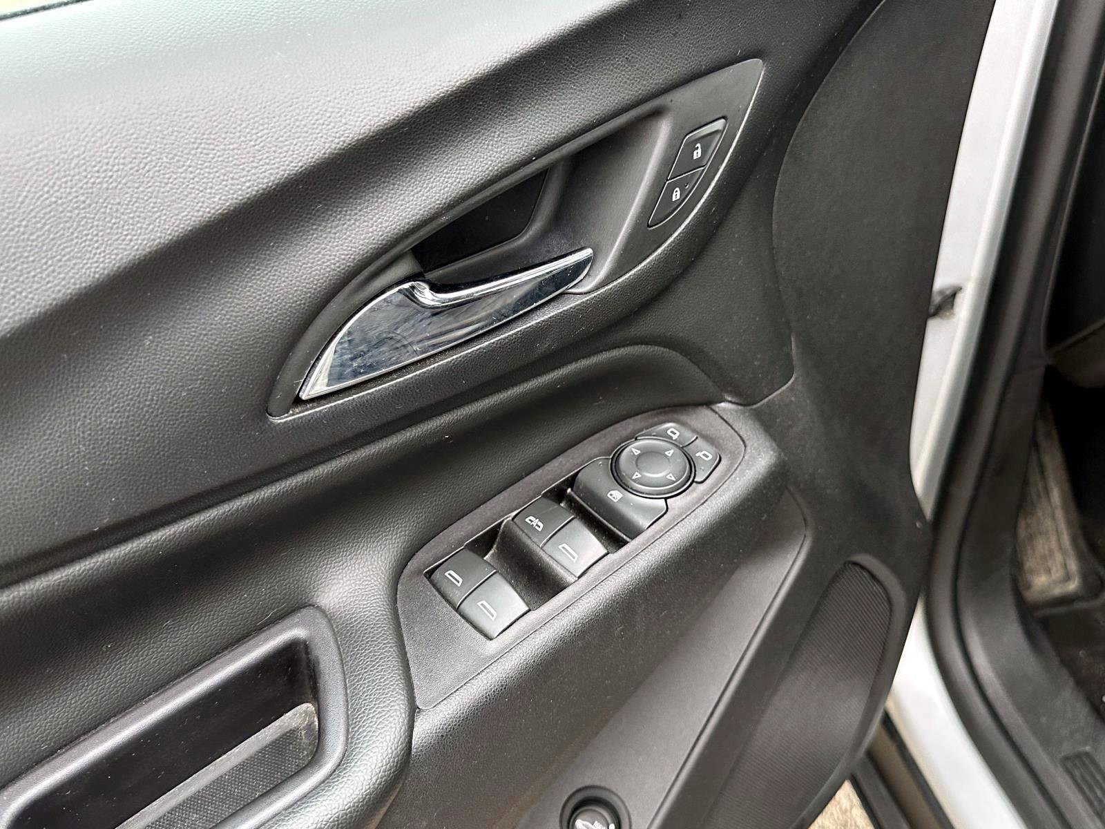 Used 2019 Chevrolet Equinox LT image 14