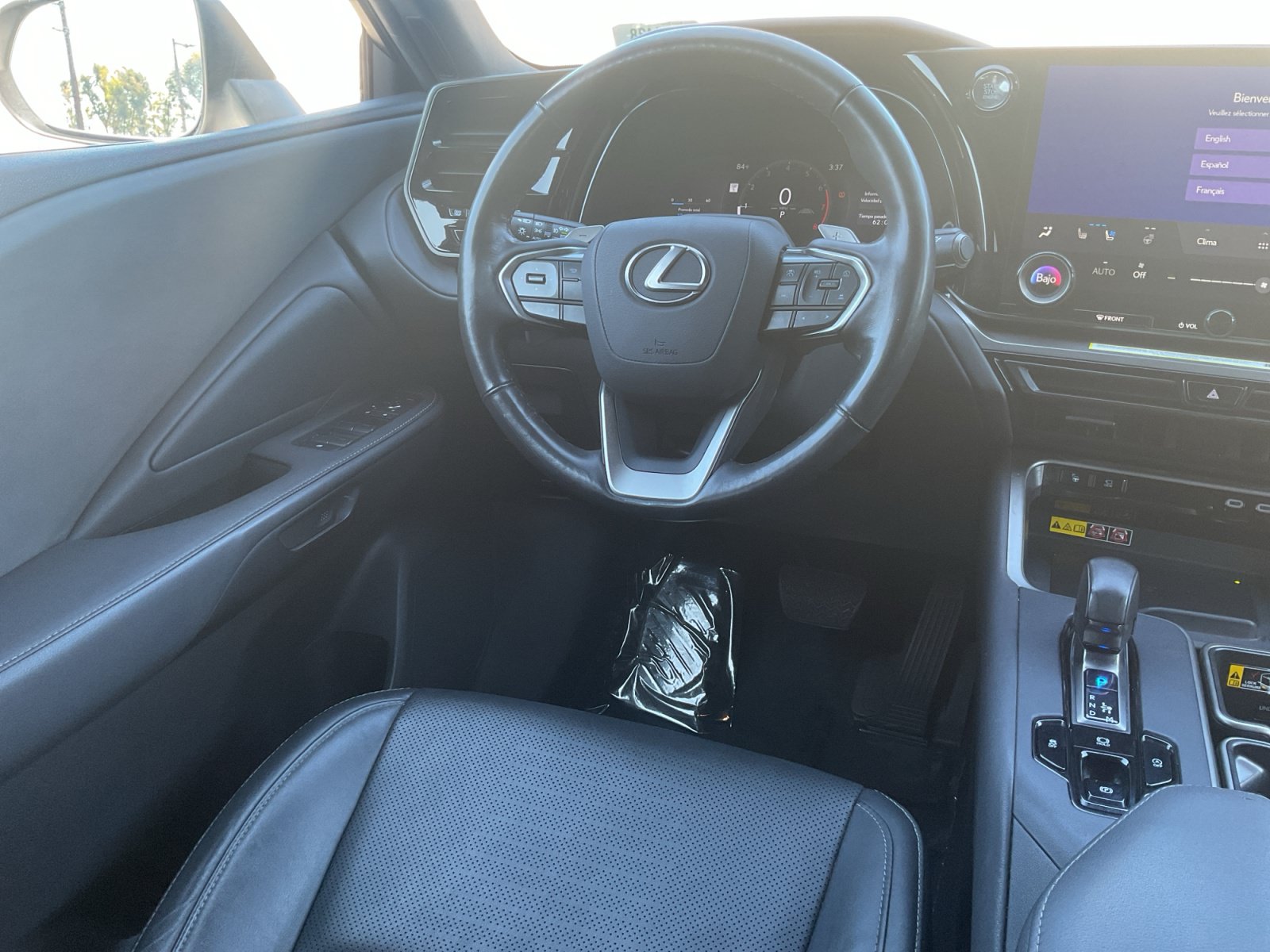 Used 2024 Lexus TX 350 FWD w/ Captains Chair Package image 17