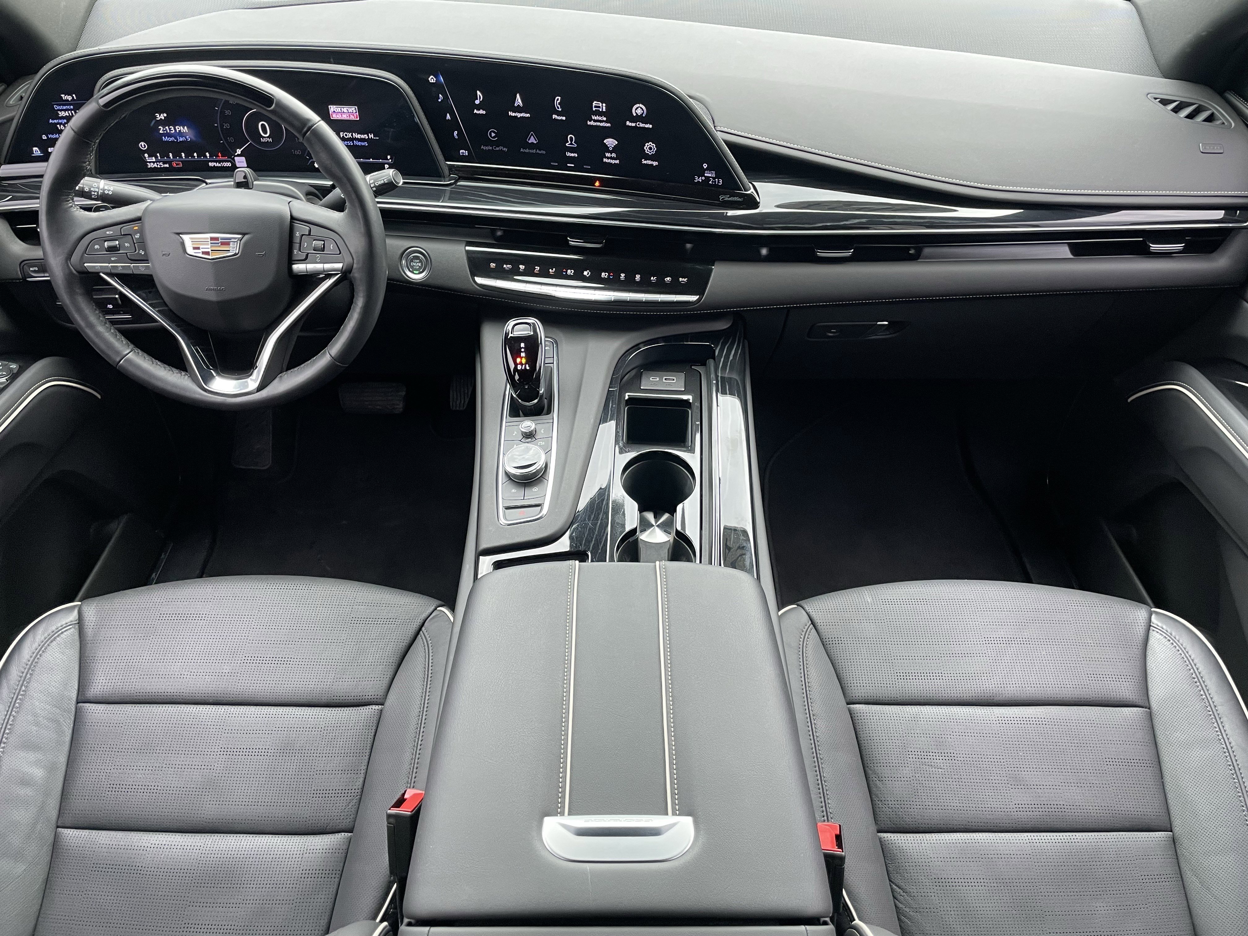 Used 2024 Cadillac Escalade Sport w/ LPO, ONYX Package image 16