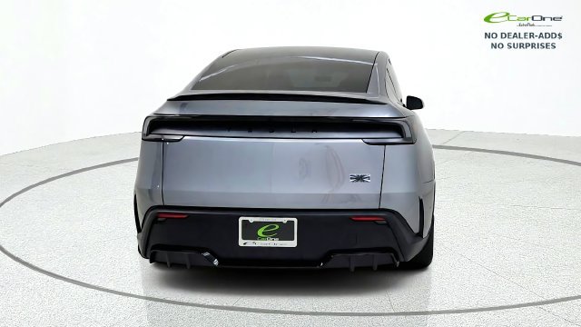 Used 2026 Tesla Model Y Performance AWD/4WD image 7