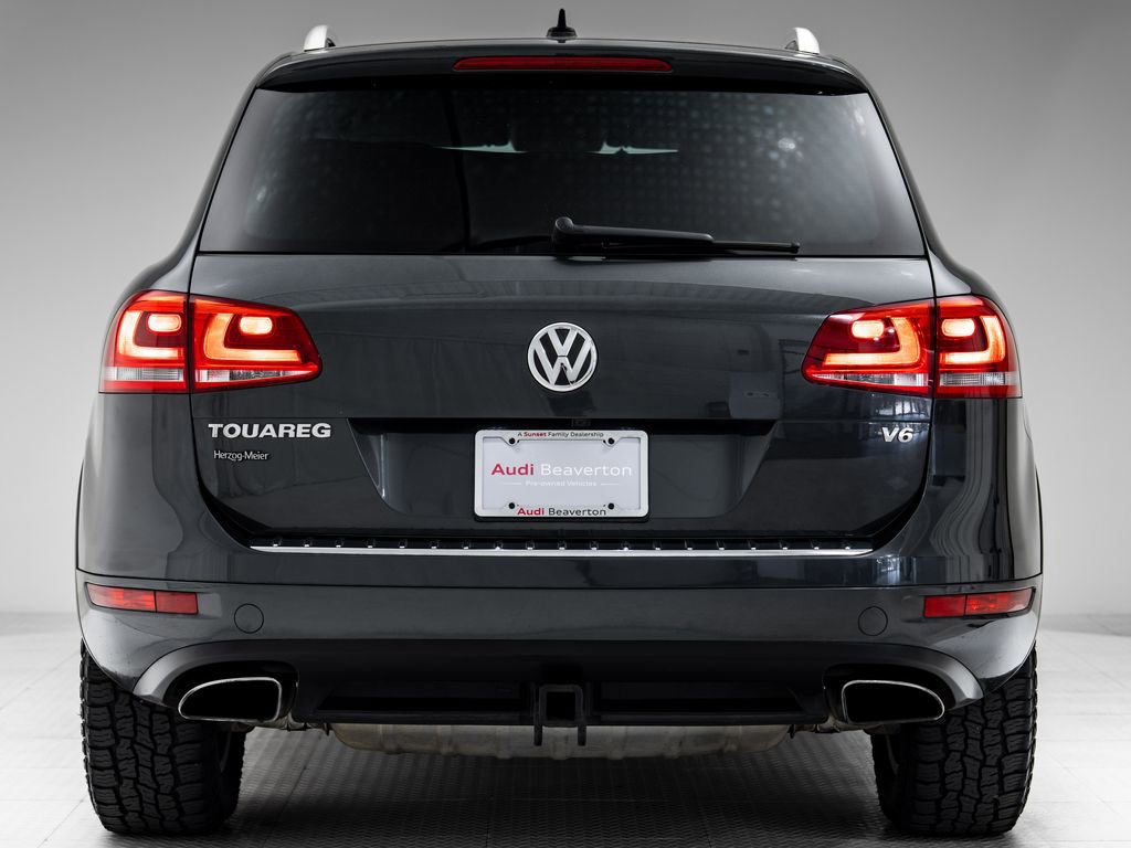 Used 2014 Volkswagen Touareg Sport AWD/4WD image 34