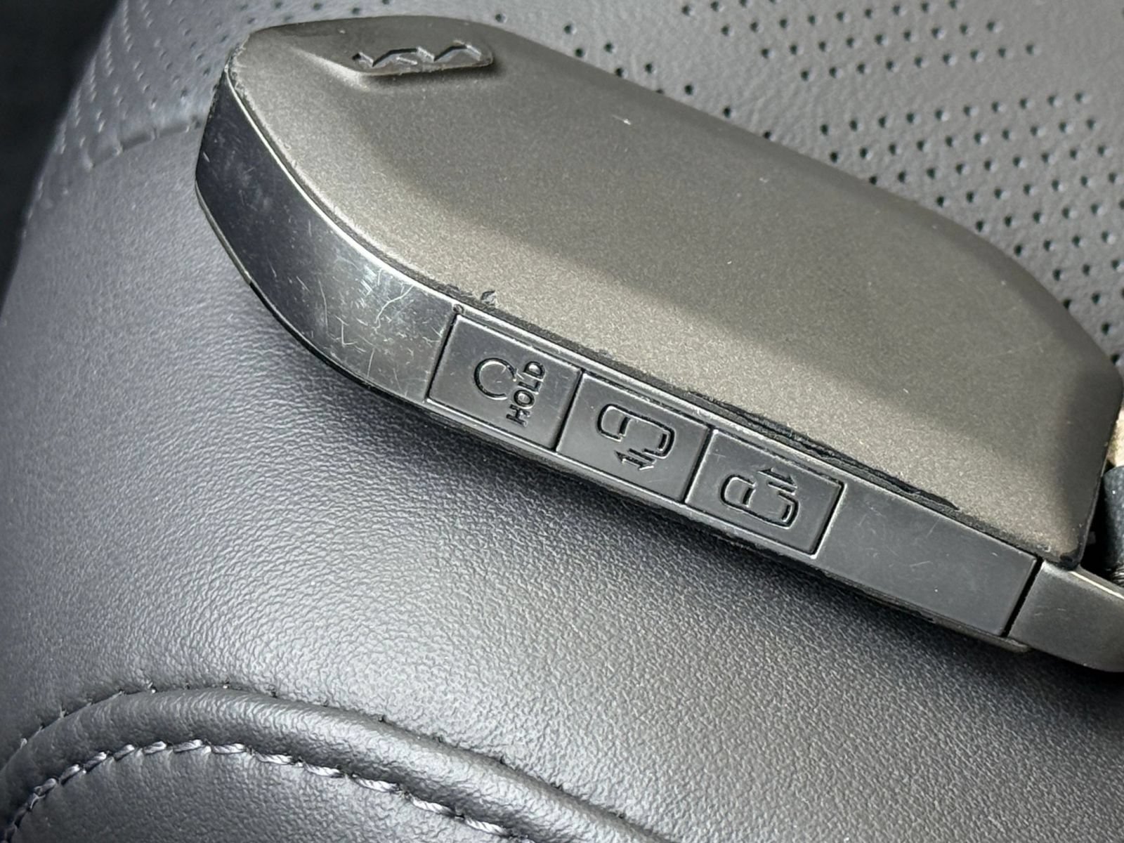 Used 2026 Kia Carnival FWD image 21