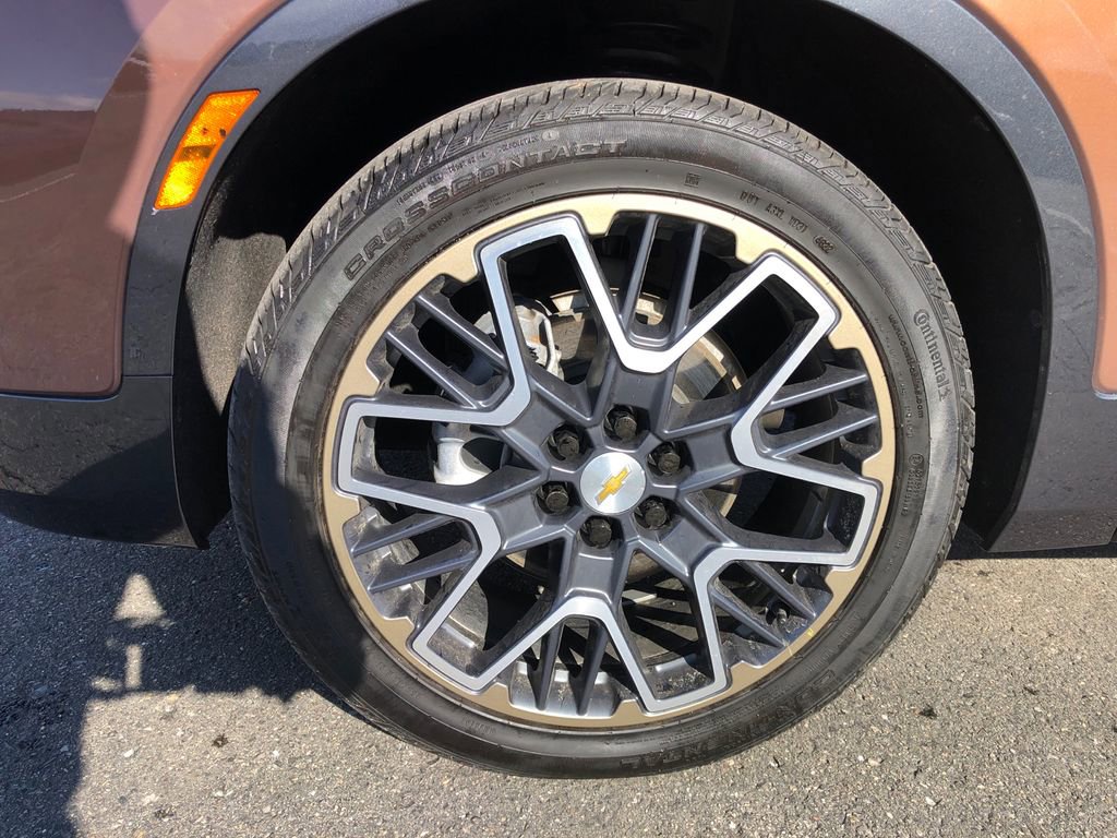 Used 2023 Chevrolet Blazer Premier image 13