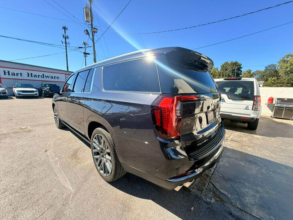 Used 2025 GMC Yukon XL Denali Ultimate image 4