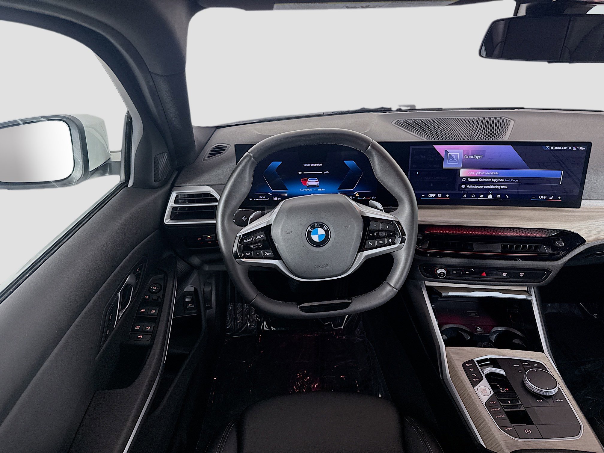 Used 2025 BMW 330i Sedan w/ Convenience Package image 17