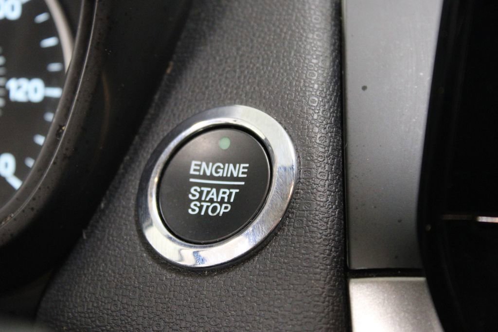 Used 2020 Ford EcoSport SE image 38