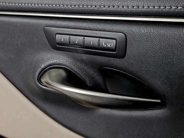 Used 2021 Lexus ES 300h w/ Premium Package image 26