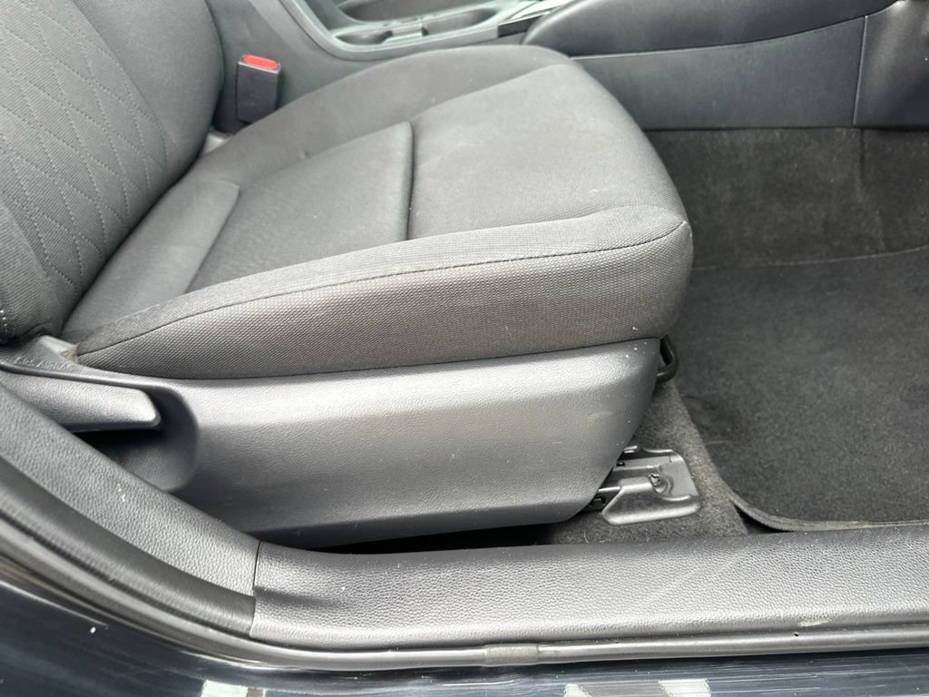 Used 2023 Toyota Corolla LE FWD image 24