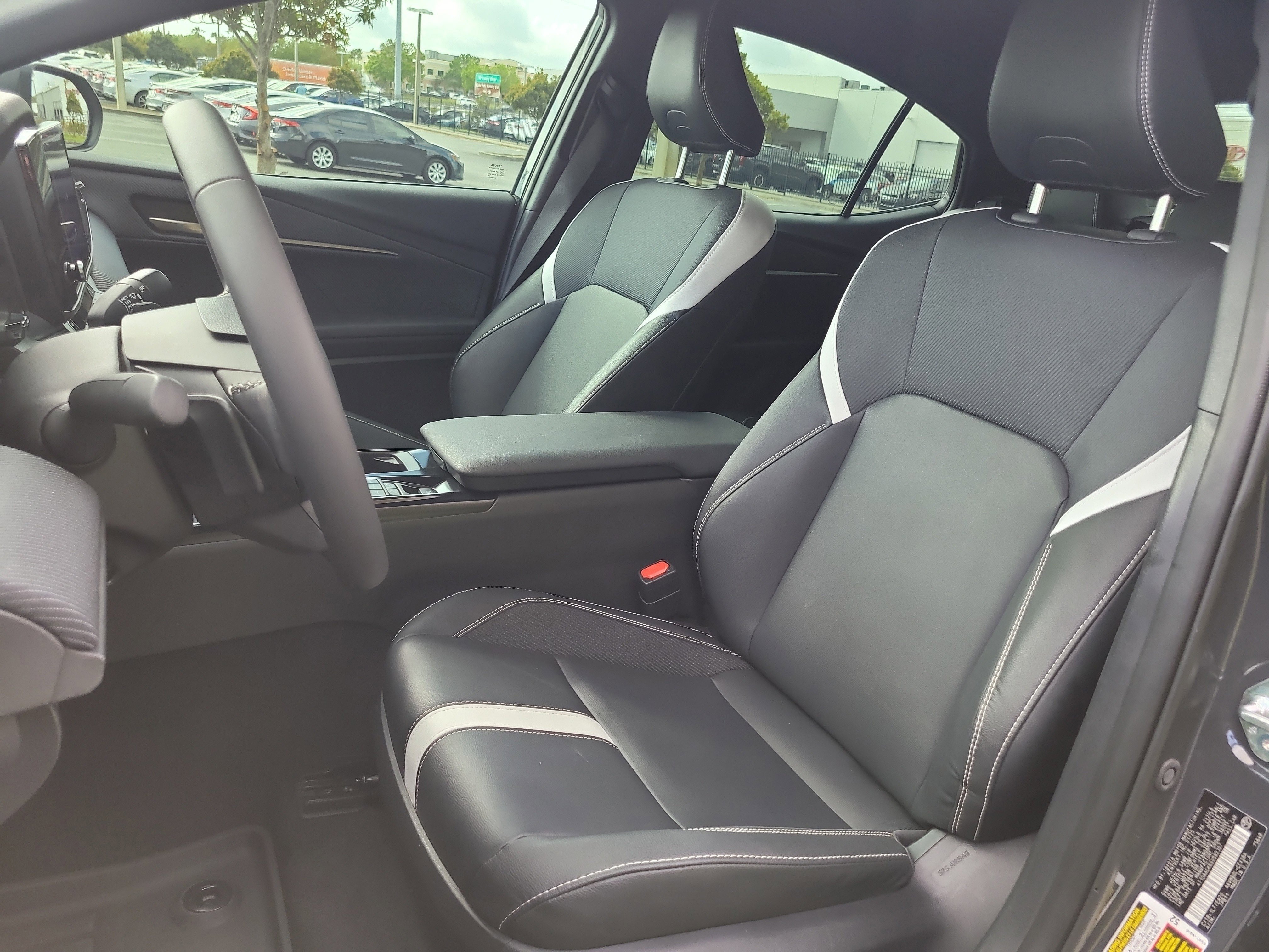 Certified 2025 Toyota Camry SE w/ Convenience Package image 19