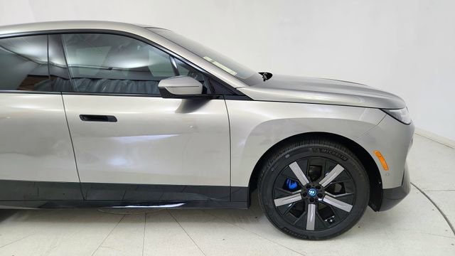 Used 2024 BMW iX xDrive50 w/ Premium Package image 7