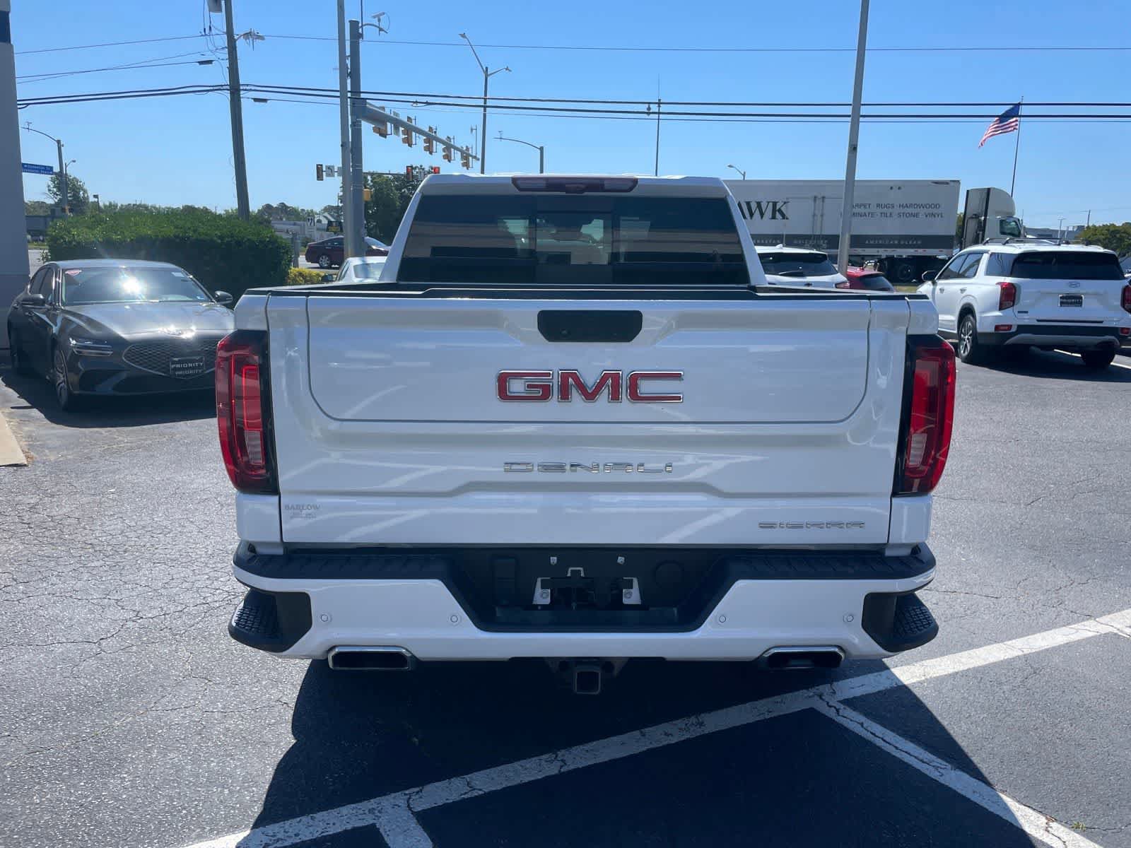 Used 2023 GMC Sierra 1500 Denali w/ Denali Reserve Package AWD/4WD image 4