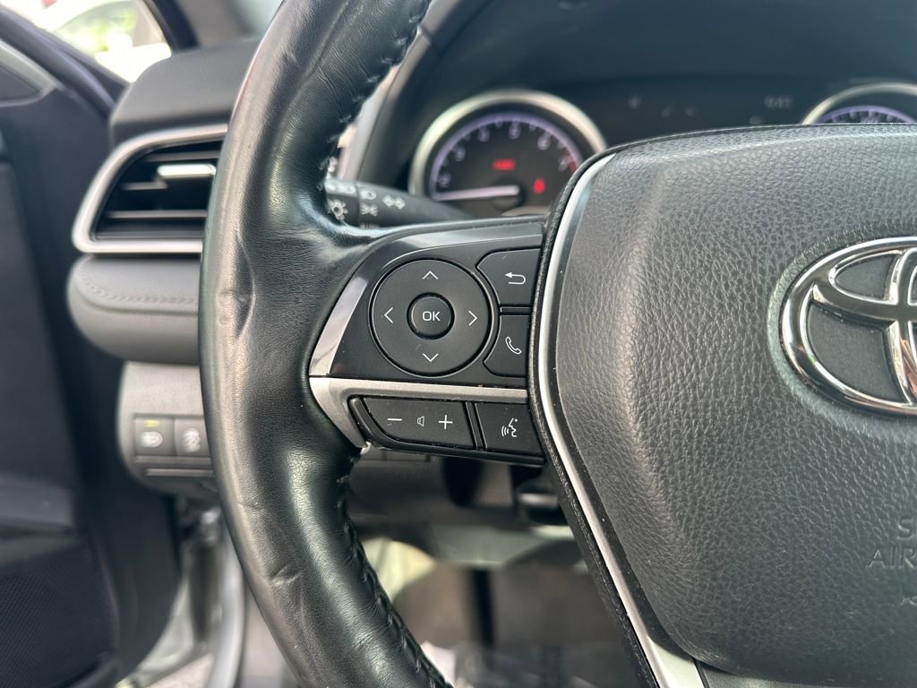 Used 2022 Toyota Camry LE image 19