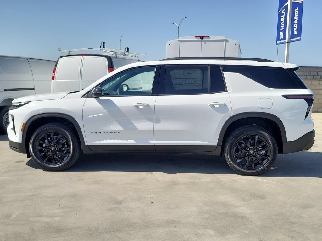 New 2026 Chevrolet Traverse LT w/ Midnight/Sport Edition FWD image 26