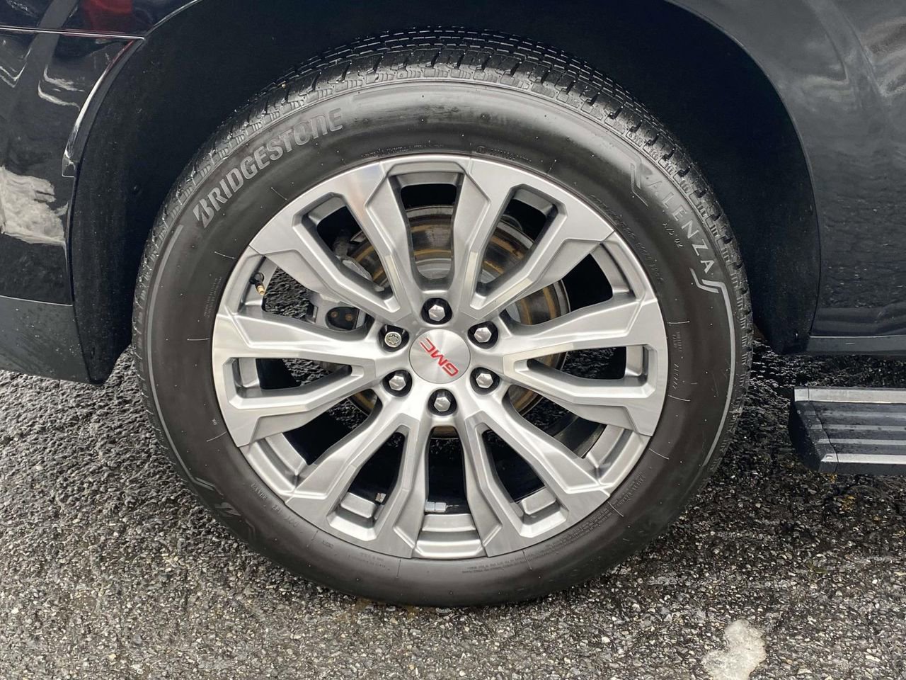 Used 2021 GMC Yukon XL Denali w/ Denali Ultimate Package image 7