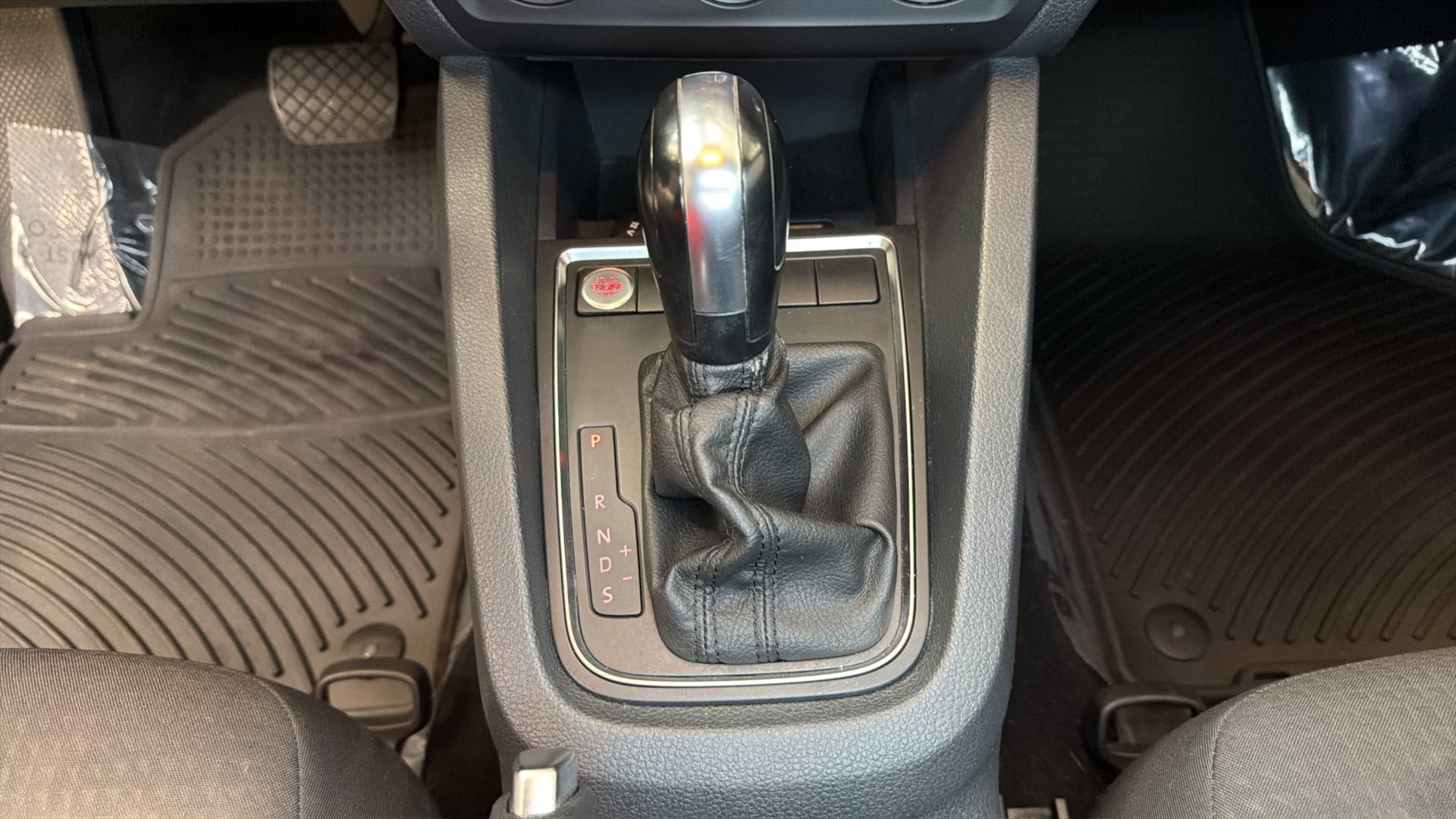 Used 2016 Volkswagen Jetta SE image 23