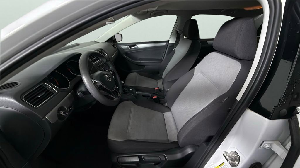 Used 2017 Volkswagen Jetta S FWD image 8