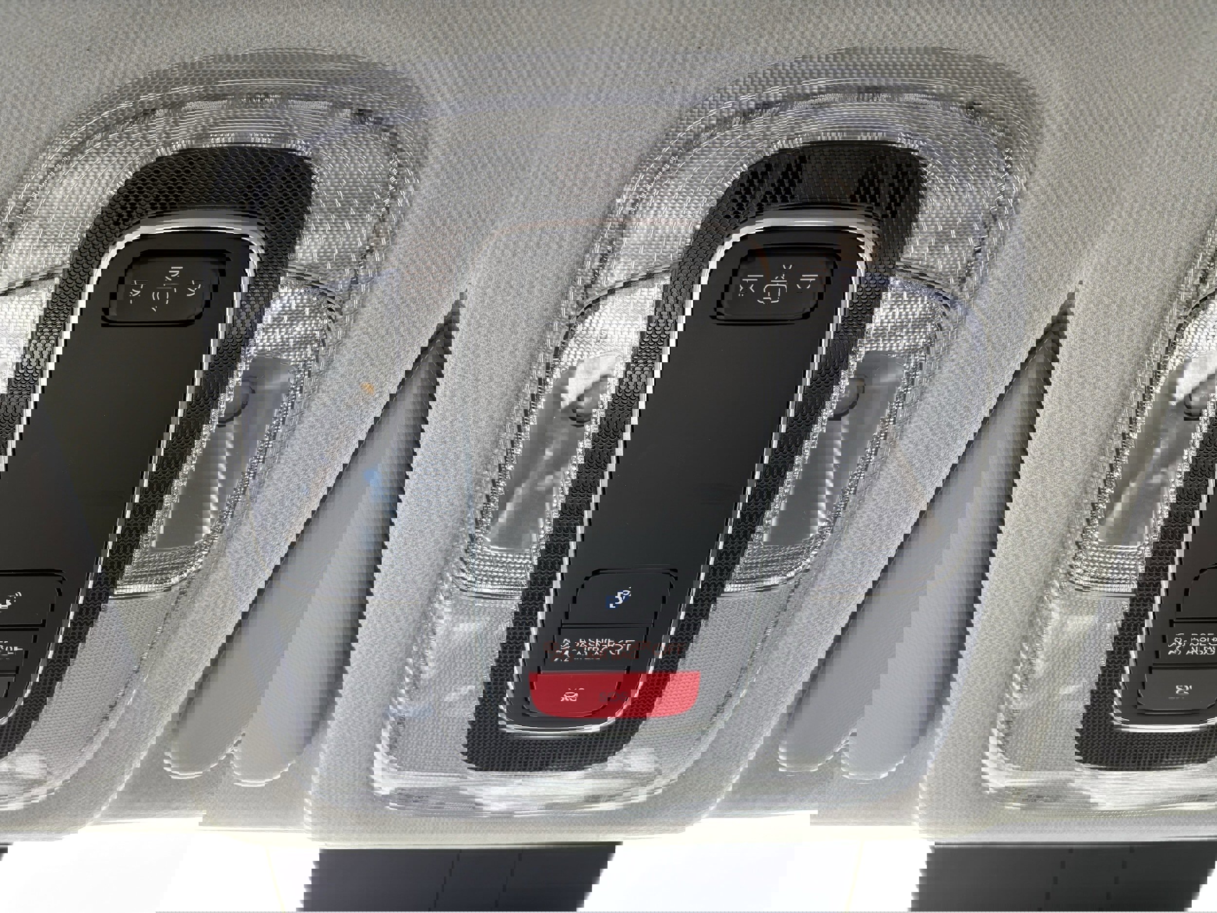 Used 2025 Hyundai Kona SEL image 28