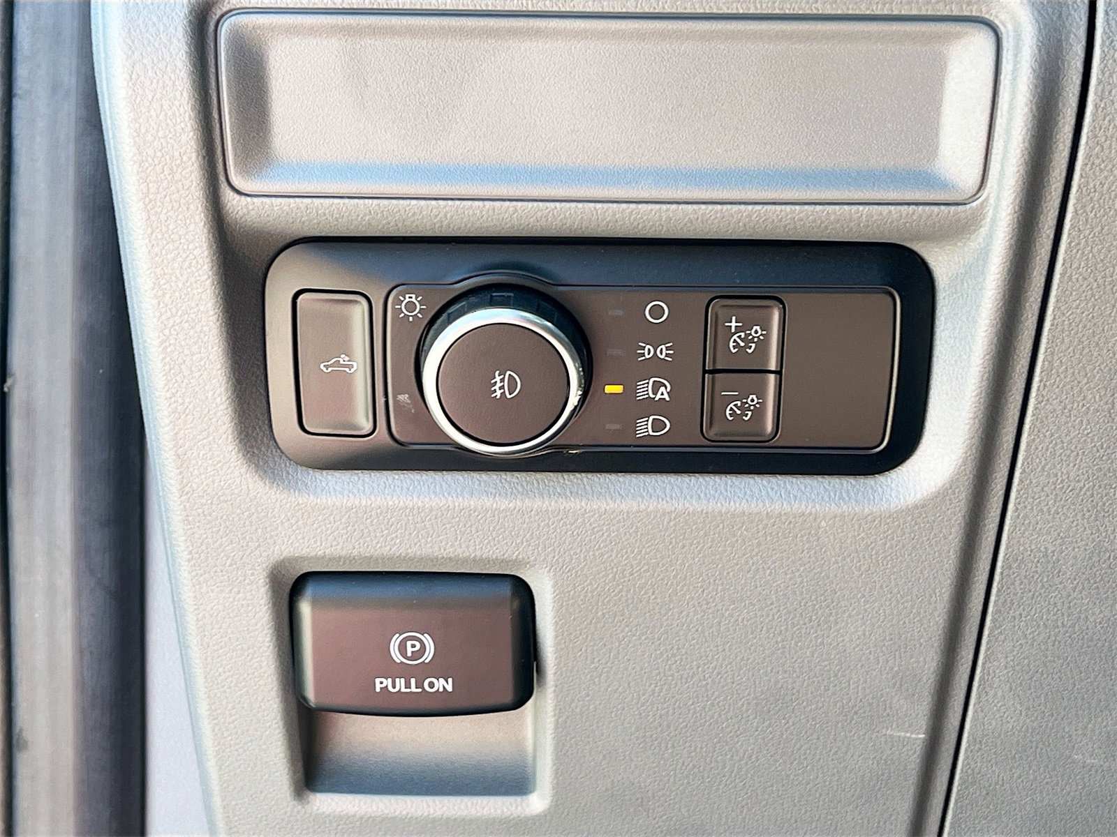 Used 2024 Ford F150 XLT w/ Tow/Haul Package image 10