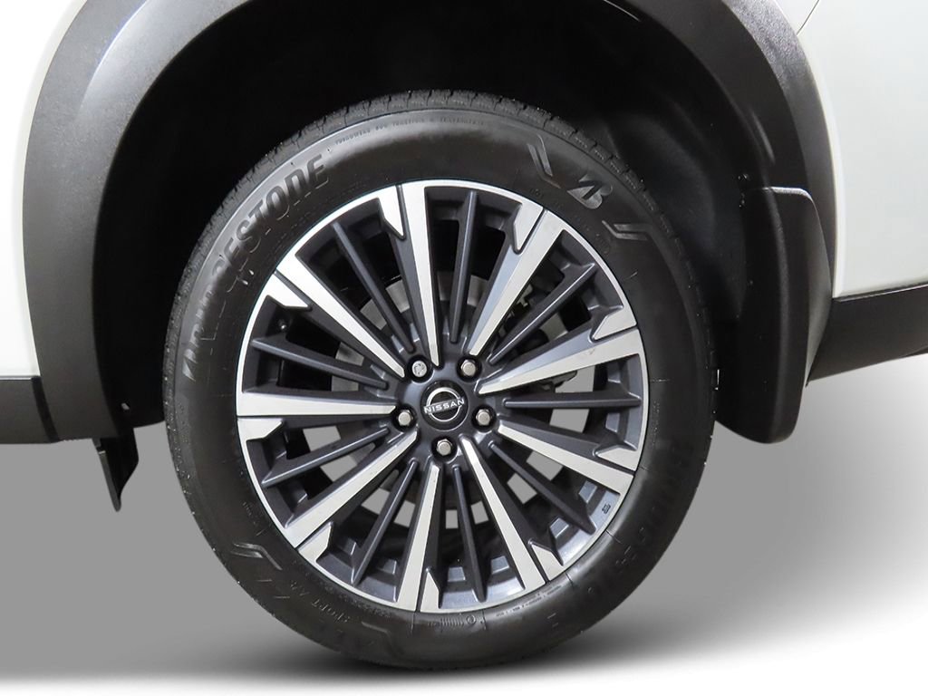 New 2026 Nissan Pathfinder Platinum w/ Cargo Package AWD/4WD image 11