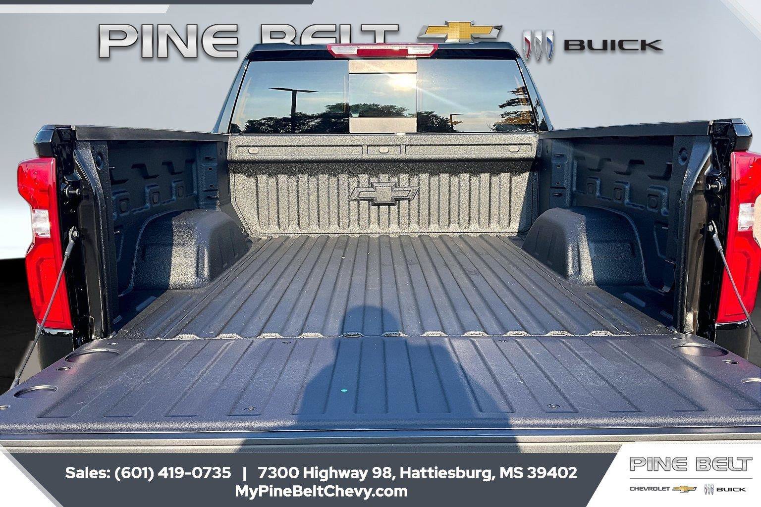 New 2026 Chevrolet Silverado 1500 RST w/ Convenience Package II AWD/4WD image 5