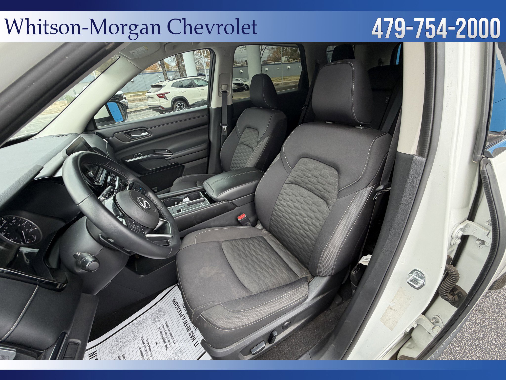 Used 2022 Nissan Pathfinder SV image 9