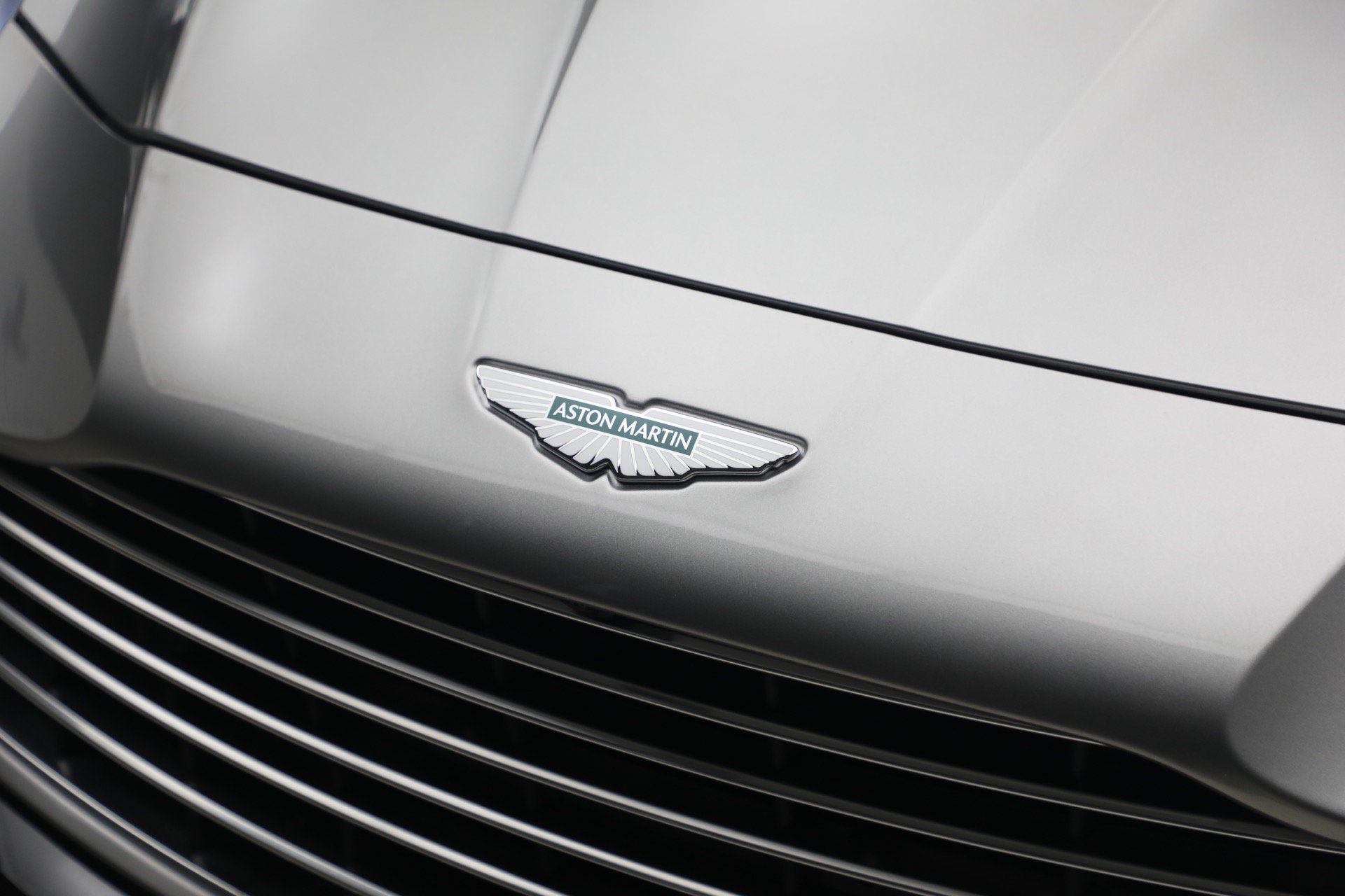 New 2026 Aston Martin Vanquish RWD image 13