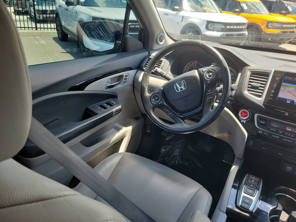 Used 2016 Honda Pilot Touring image 13