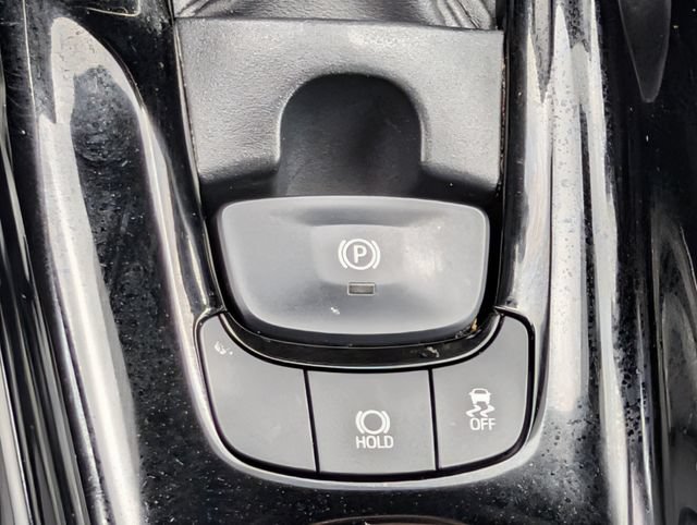 Used 2021 Toyota C-HR XLE FWD image 15