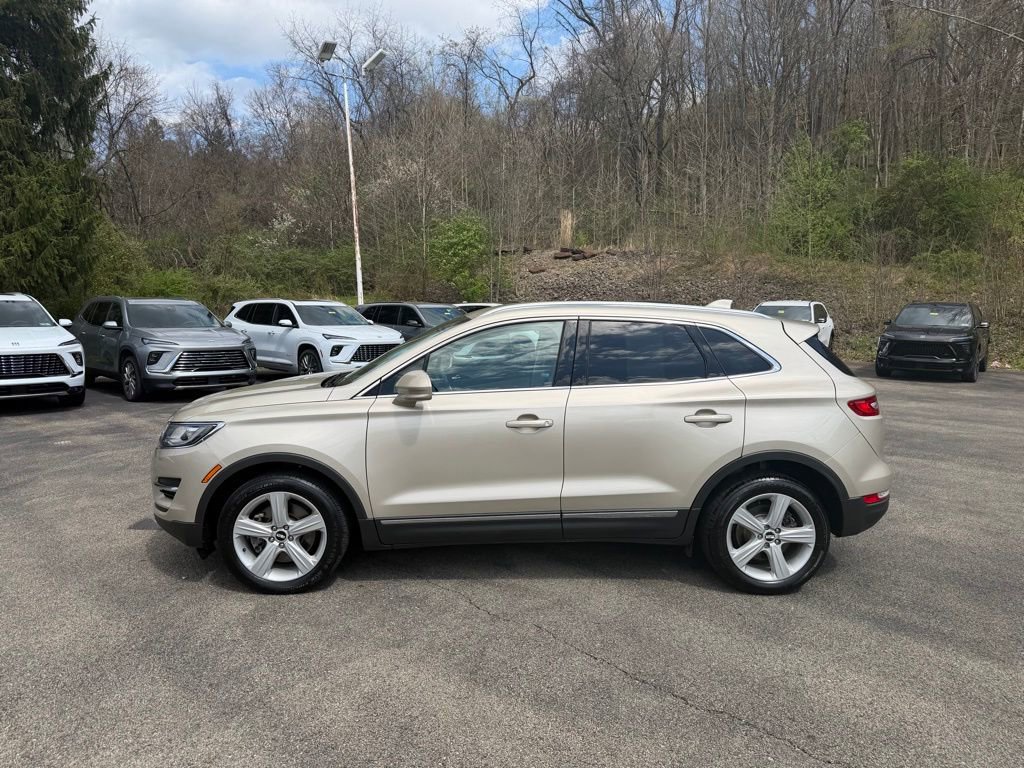 Used 2017 Lincoln MKC Premiere AWD/4WD image 6
