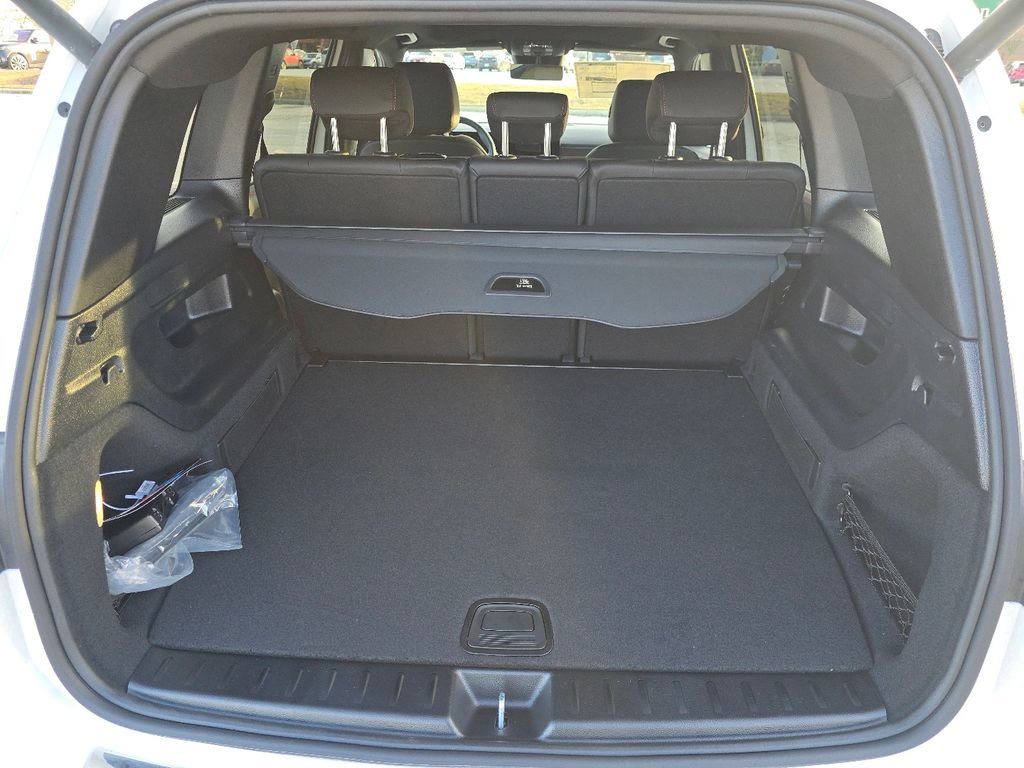 New 2026 Mercedes-Benz GLB 250 4MATIC image 17