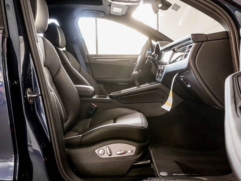 New 2026 Porsche Macan image 29