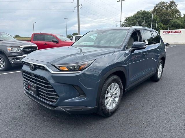 Used 2026 Toyota Grand Highlander AWD image 5