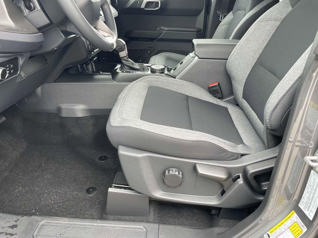 New 2025 Ford Bronco 4-Door image 18