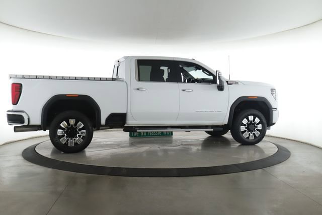 Used 2026 GMC Sierra 3500 Denali AWD/4WD image 6
