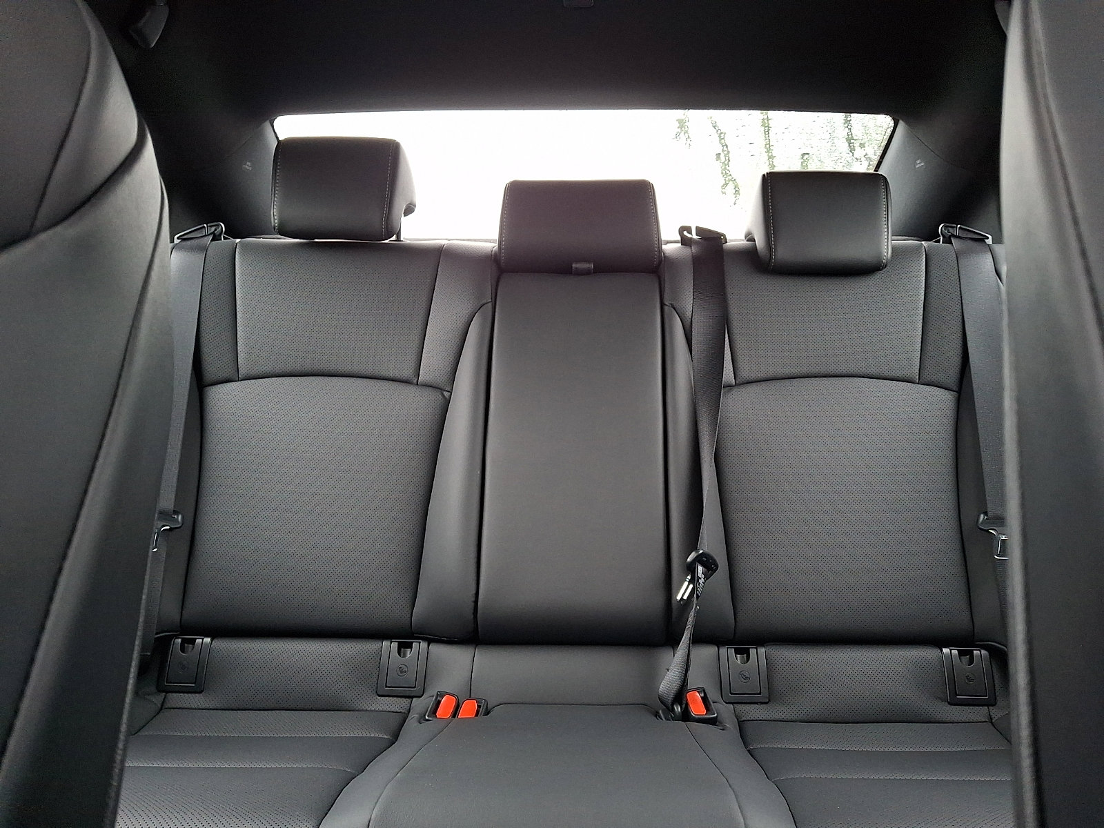 Used 2025 Lexus ES 350 F Sport w/ Accessory Package (Z1) image 19