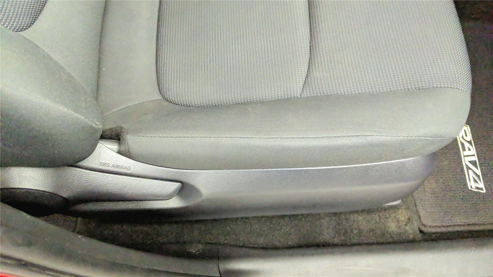 Used 2019 Toyota RAV4 LE image 24