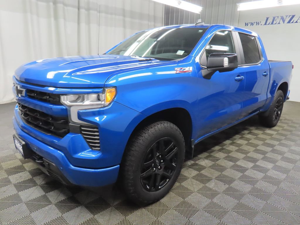 Used 2024 Chevrolet Silverado 1500 RST AWD/4WD image 7