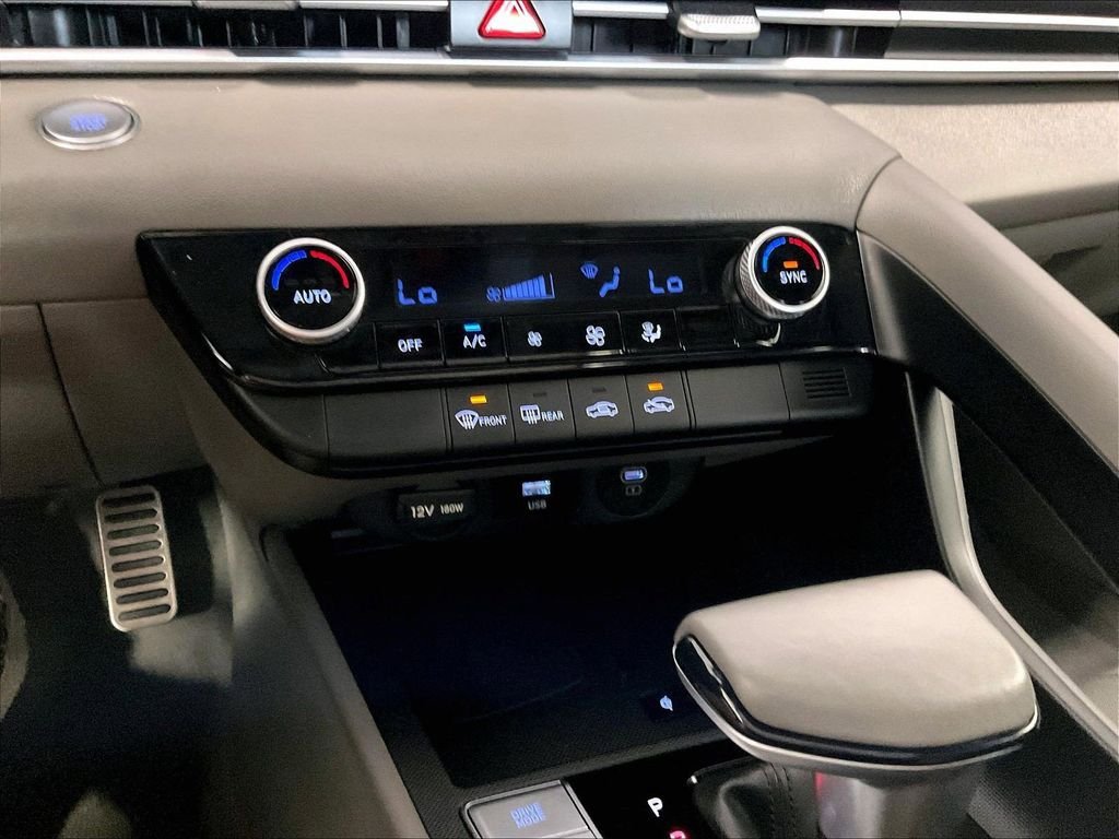 Certified 2025 Hyundai Elantra Sport FWD image 25