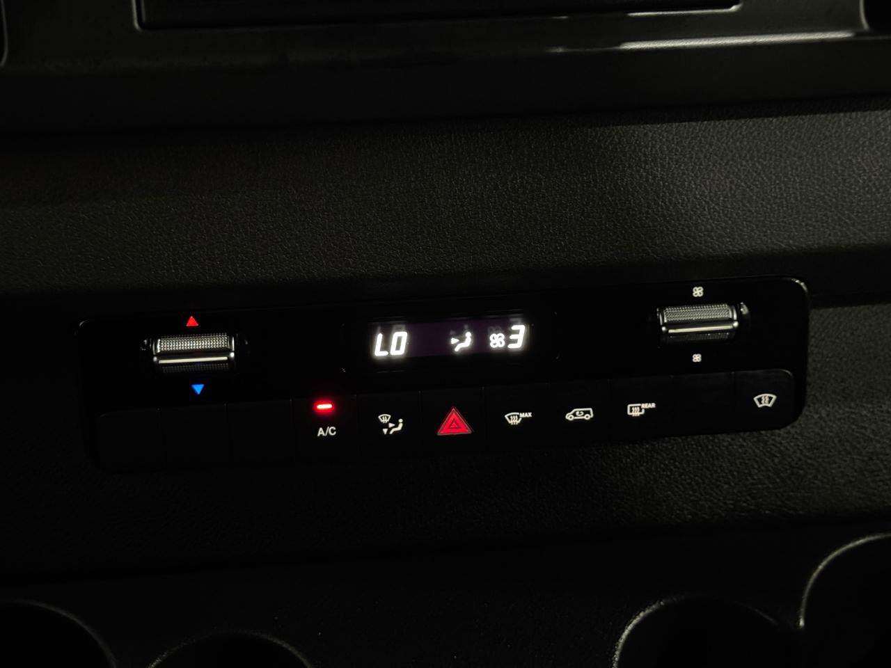 Used 2021 Mercedes-Benz Sprinter 2500 image 23