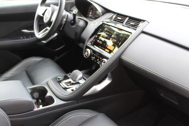Used 2024 Jaguar E-PACE R-Dynamic SE image 25