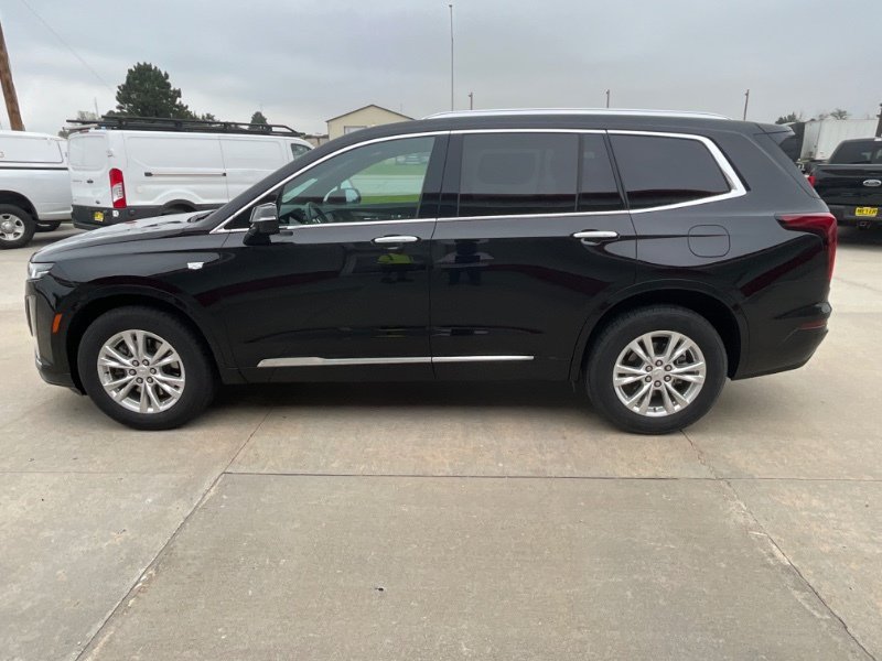 Used 2024 Cadillac XT6 Luxury w/ LPO, Floor Liner Package AWD/4WD image 5
