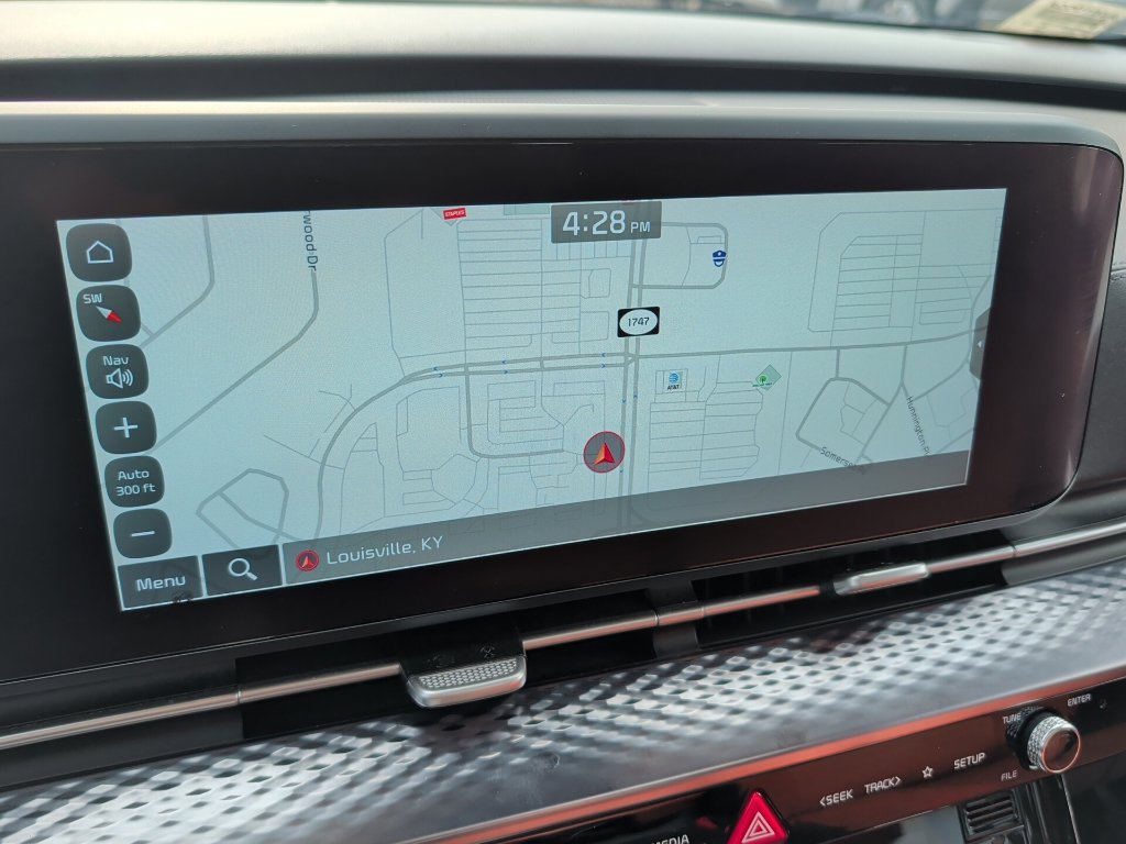 Used 2023 Kia Carnival SX Prestige FWD image 22