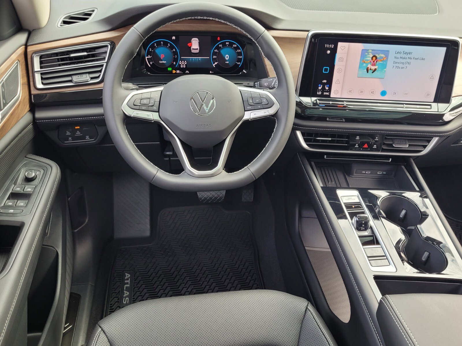 New 2026 Volkswagen Atlas SE image 6