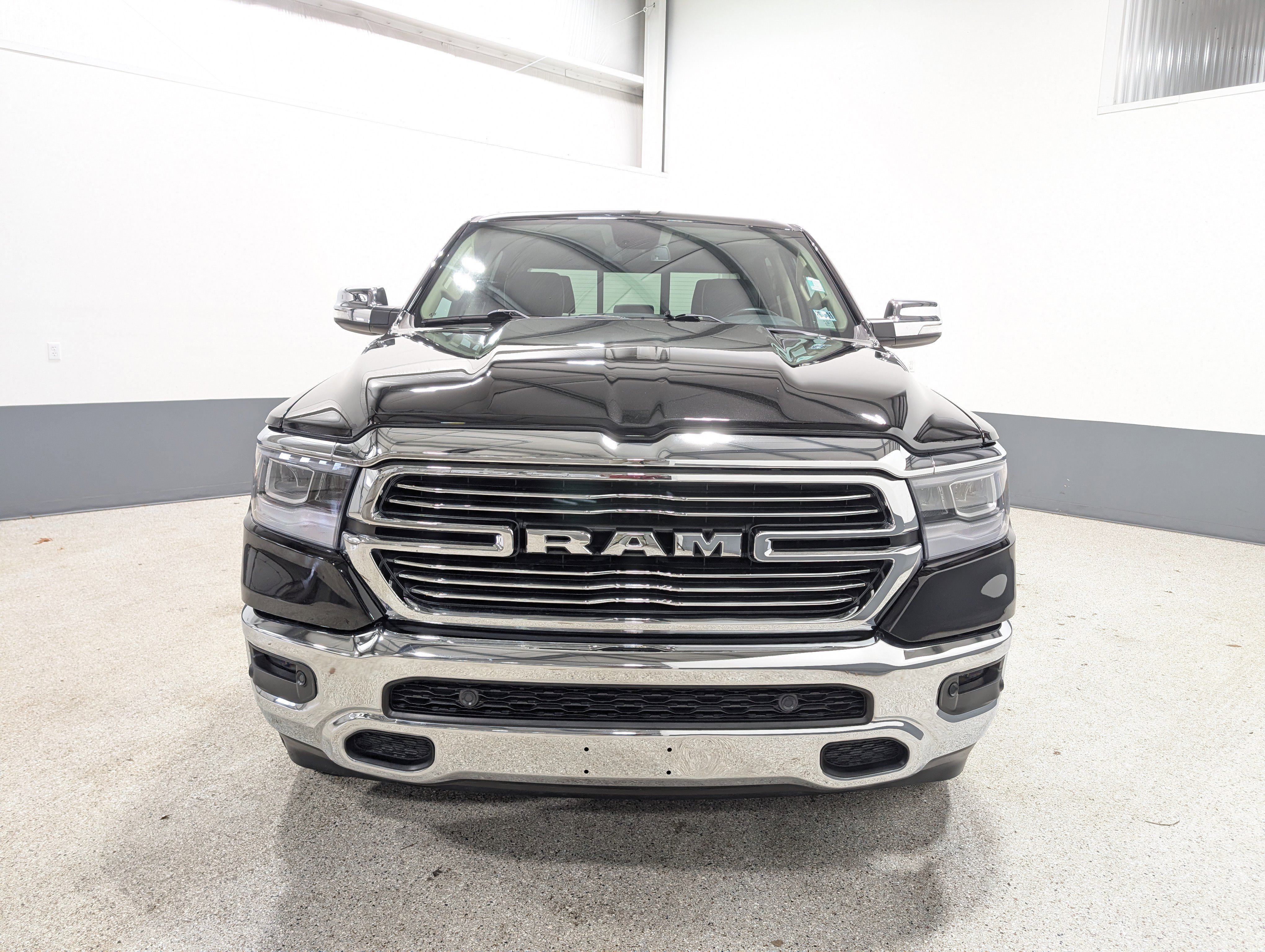 Used 2019 RAM 1500 Laramie image 8