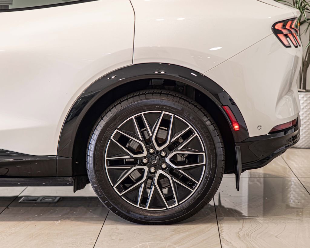 Used 2024 Ford Mustang Mach-E Premium AWD/4WD image 7