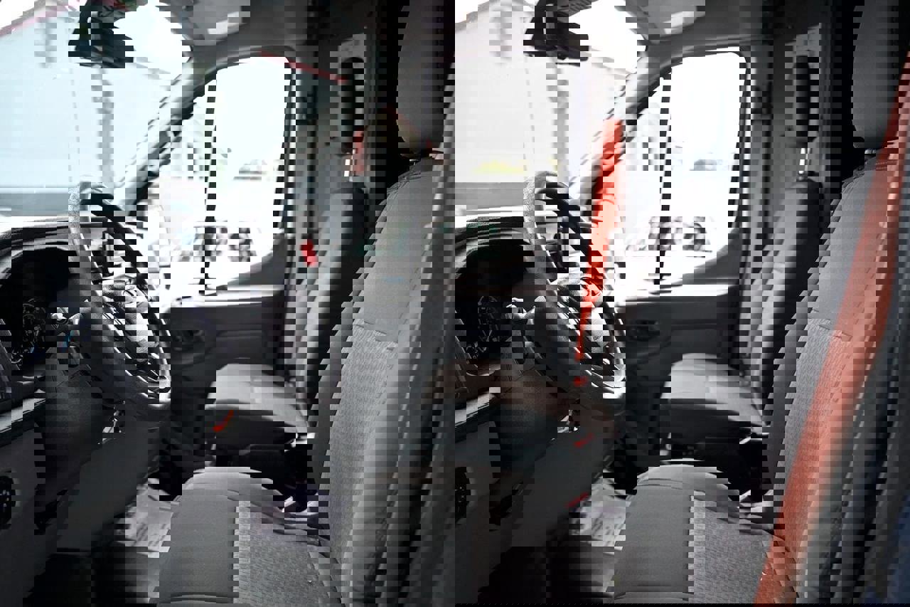 Used 2020 Ford Transit 250 148 High Roof Extended image 7