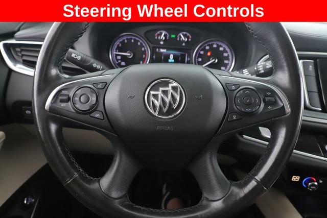 Used 2018 Buick Enclave Essence FWD image 21