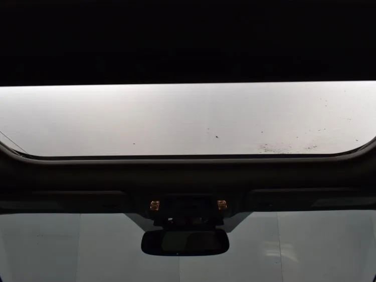 Used 2025 Toyota Sienna XLE image 20