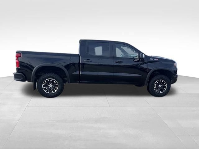 Used 2022 Chevrolet Silverado 1500 ZR2 w/ Technology Package image 10