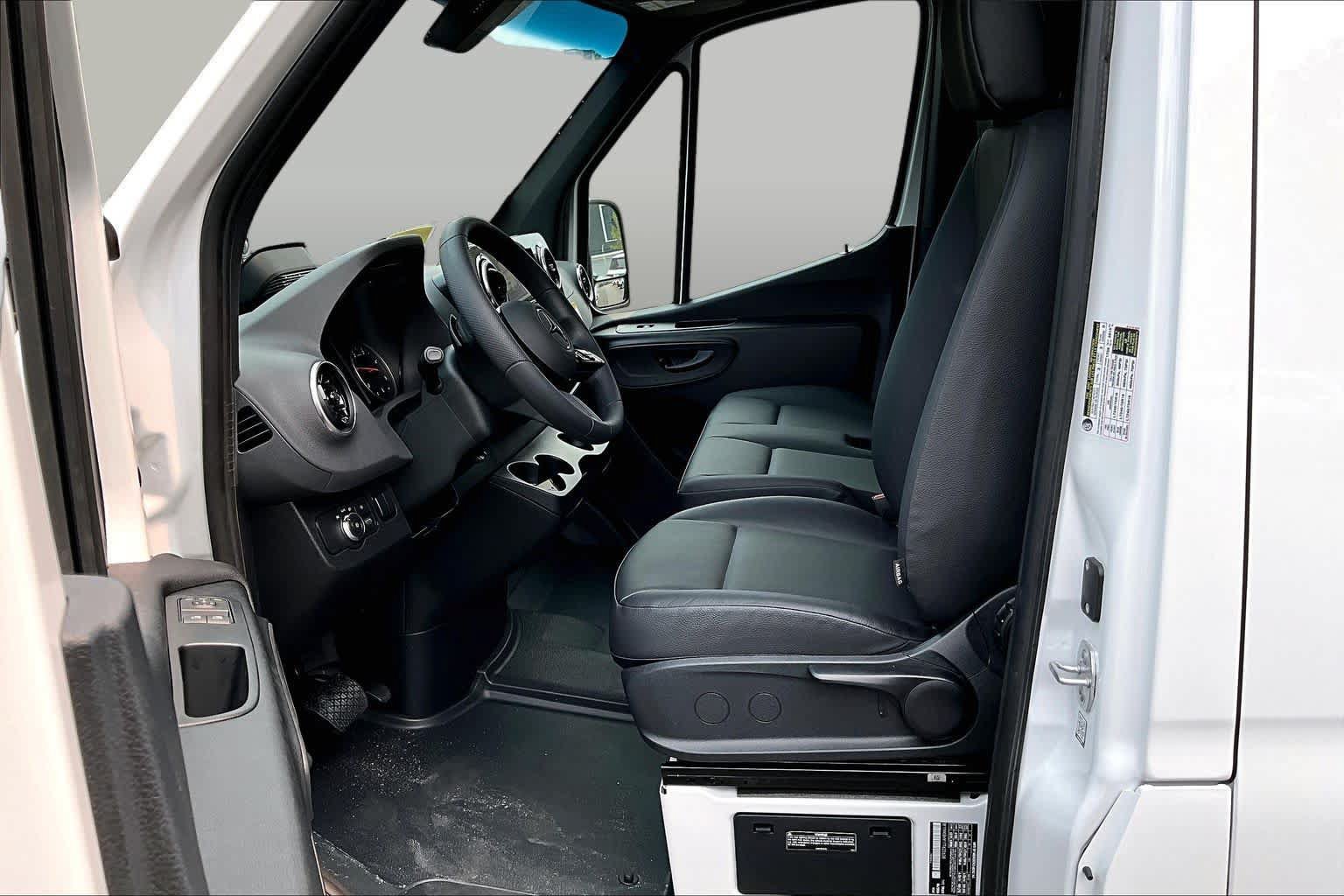 New 2026 Mercedes-Benz Sprinter 2500 image 13